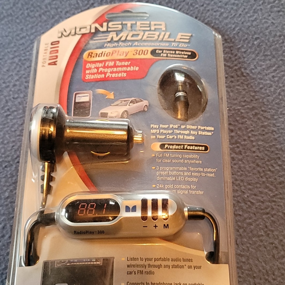 Car Stero Wireless FM Transmitter